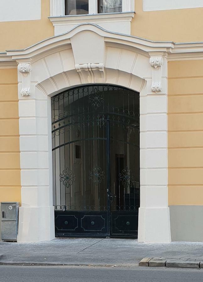 Romantic Central Flat Bratislava Eksteriør bilde